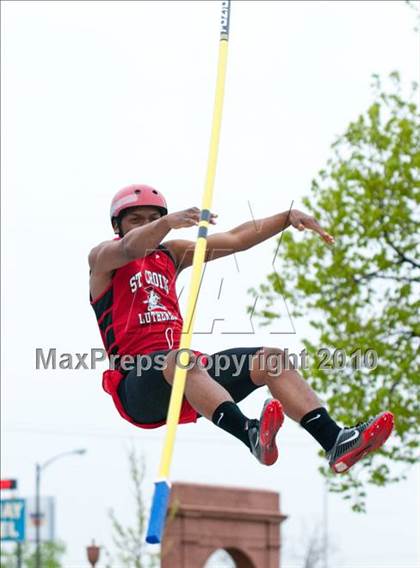 Thumbnail 2 in Hamline Elite Meet (Boys Pole Vault) photogallery.