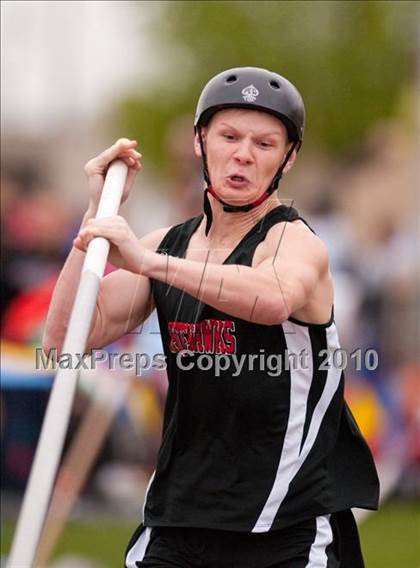 Thumbnail 1 in Hamline Elite Meet (Boys Pole Vault) photogallery.