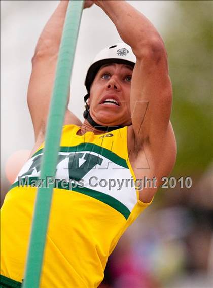 Thumbnail 1 in Hamline Elite Meet (Boys Pole Vault) photogallery.