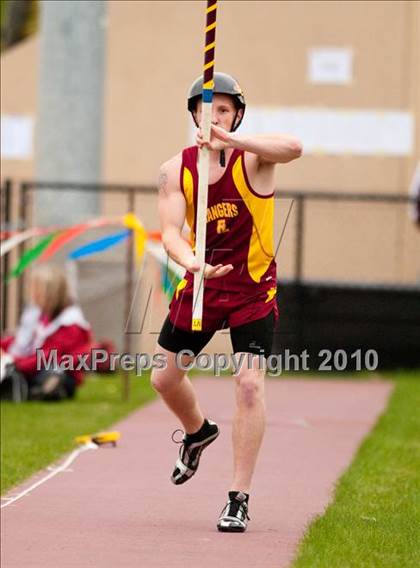 Thumbnail 3 in Hamline Elite Meet (Boys Pole Vault) photogallery.