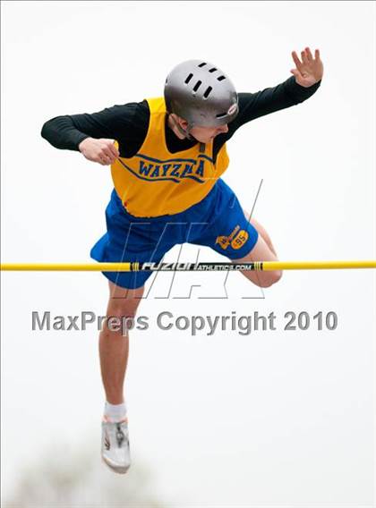 Thumbnail 1 in Hamline Elite Meet (Boys Pole Vault) photogallery.