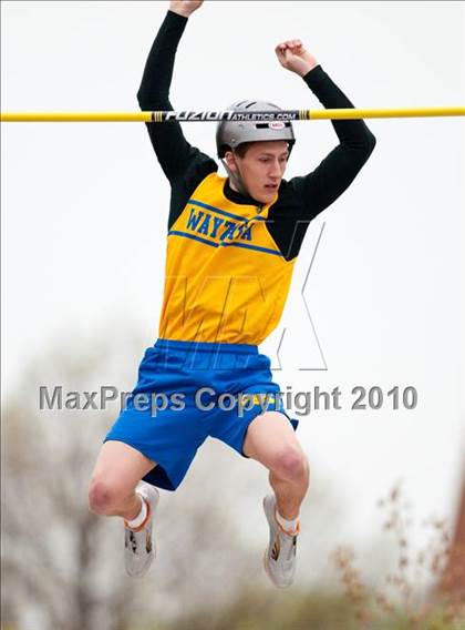 Thumbnail 3 in Hamline Elite Meet (Boys Pole Vault) photogallery.