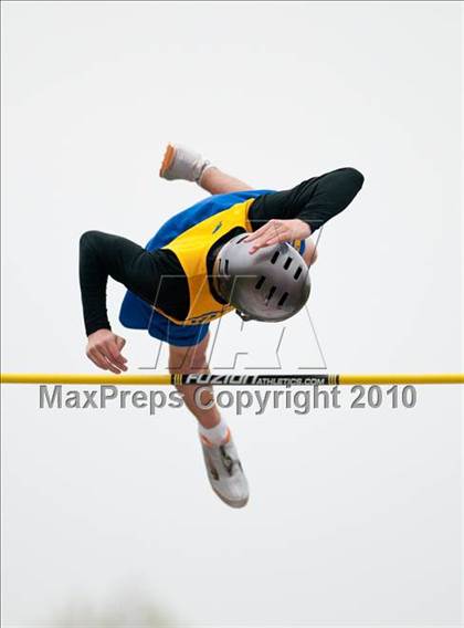 Thumbnail 3 in Hamline Elite Meet (Boys Pole Vault) photogallery.
