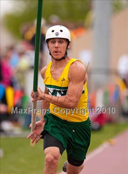 Thumbnail 2 in Hamline Elite Meet (Boys Pole Vault) photogallery.