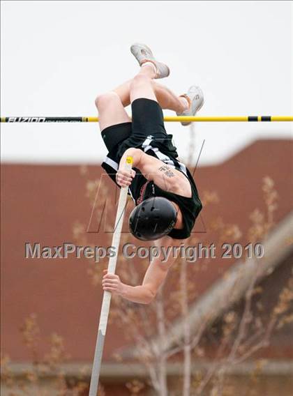 Thumbnail 3 in Hamline Elite Meet (Boys Pole Vault) photogallery.