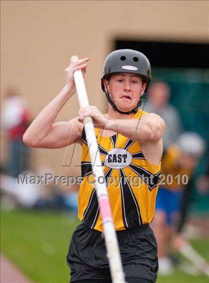 Thumbnail 3 in Hamline Elite Meet (Boys Pole Vault) photogallery.