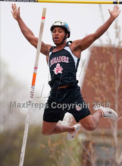Thumbnail 2 in Hamline Elite Meet (Boys Pole Vault) photogallery.
