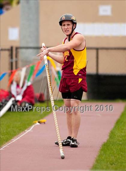 Thumbnail 2 in Hamline Elite Meet (Boys Pole Vault) photogallery.