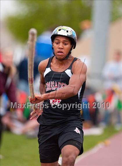 Thumbnail 2 in Hamline Elite Meet (Boys Pole Vault) photogallery.