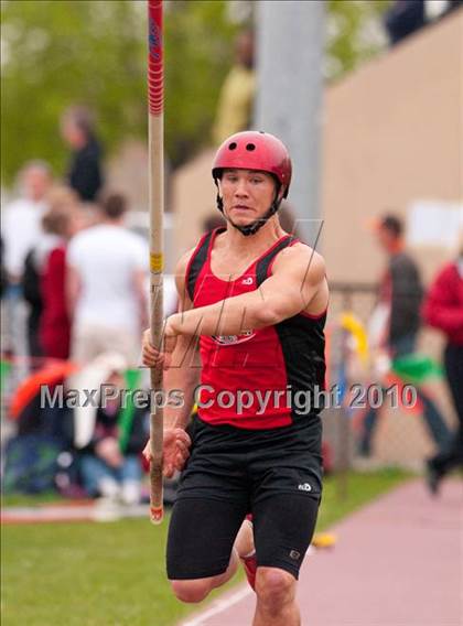 Thumbnail 2 in Hamline Elite Meet (Boys Pole Vault) photogallery.