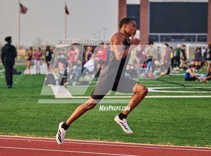 Thumbnail 1 in CCISD Ruben C Jordan Relays (400M) photogallery.