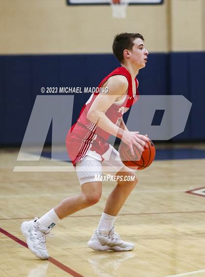 Thumbnail 2 in Anahuac vs Ponder (Hardin-Jefferson Basketball Marathon) photogallery.