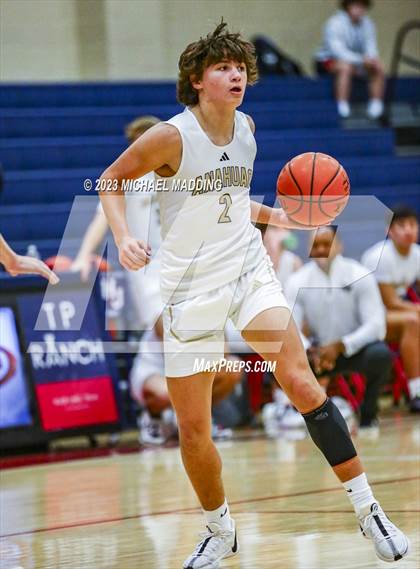 Thumbnail 3 in Anahuac vs Ponder (Hardin-Jefferson Basketball Marathon) photogallery.