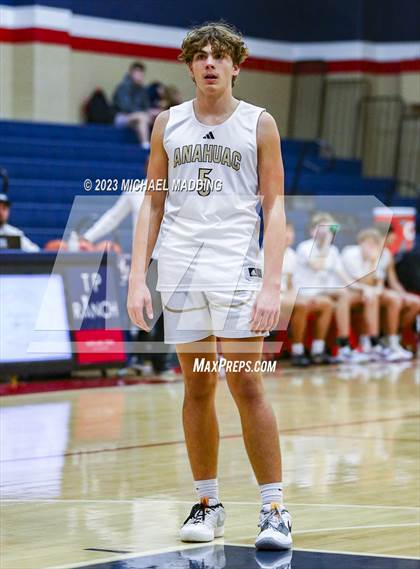 Thumbnail 3 in Anahuac vs Ponder (Hardin-Jefferson Basketball Marathon) photogallery.