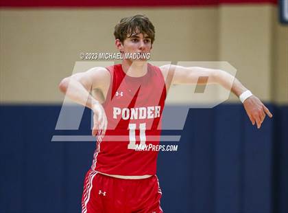 Thumbnail 2 in Anahuac vs Ponder (Hardin-Jefferson Basketball Marathon) photogallery.