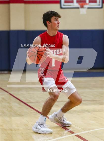 Thumbnail 2 in Anahuac vs Ponder (Hardin-Jefferson Basketball Marathon) photogallery.