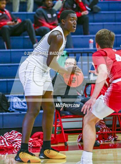 Thumbnail 2 in Anahuac vs Ponder (Hardin-Jefferson Basketball Marathon) photogallery.