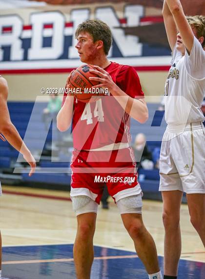 Thumbnail 3 in Anahuac vs Ponder (Hardin-Jefferson Basketball Marathon) photogallery.
