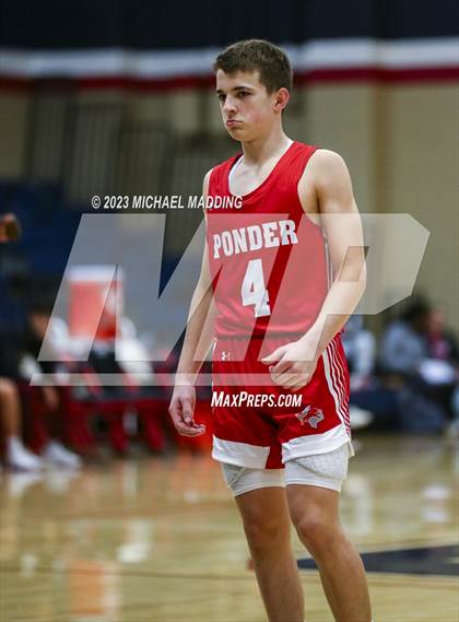Thumbnail 1 in Anahuac vs Ponder (Hardin-Jefferson Basketball Marathon) photogallery.