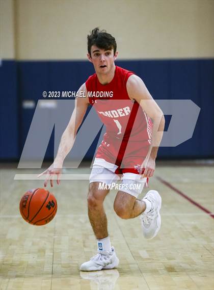 Thumbnail 1 in Anahuac vs Ponder (Hardin-Jefferson Basketball Marathon) photogallery.