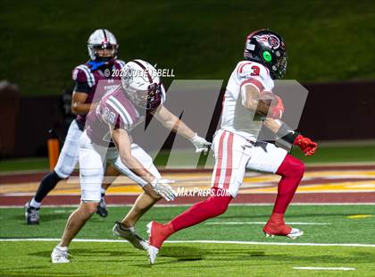 Thumbnail 1 in Port Arthur Memorial vs. A&M Consolidated (UIL 5A D1 Football Area) photogallery.