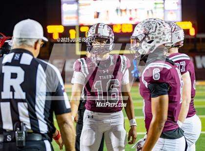 Thumbnail 3 in Port Arthur Memorial vs. A&M Consolidated (UIL 5A D1 Football Area) photogallery.