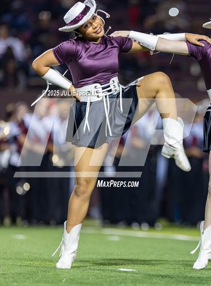 Thumbnail 2 in Port Arthur Memorial vs. A&M Consolidated (UIL 5A D1 Football Area) photogallery.
