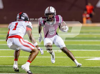 Thumbnail 3 in Port Arthur Memorial vs. A&M Consolidated (UIL 5A D1 Football Area) photogallery.