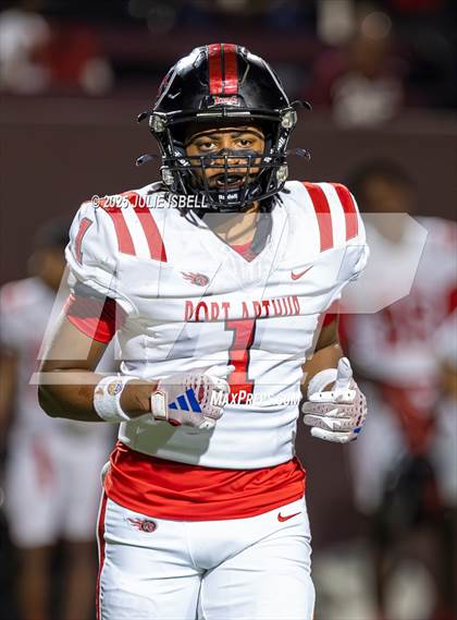 Thumbnail 3 in Port Arthur Memorial vs. A&M Consolidated (UIL 5A D1 Football Area) photogallery.