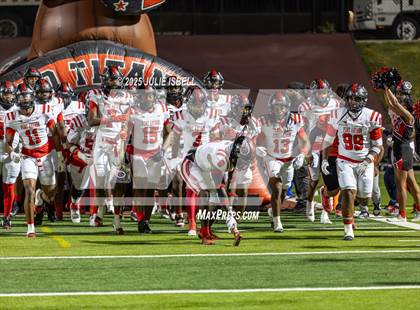 Thumbnail 2 in Port Arthur Memorial vs. A&M Consolidated (UIL 5A D1 Football Area) photogallery.