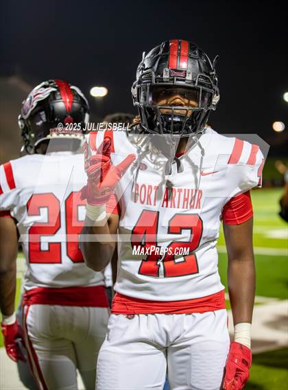 Thumbnail 3 in Port Arthur Memorial vs. A&M Consolidated (UIL 5A D1 Football Area) photogallery.