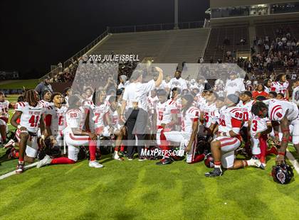 Thumbnail 2 in Port Arthur Memorial vs. A&M Consolidated (UIL 5A D1 Football Area) photogallery.
