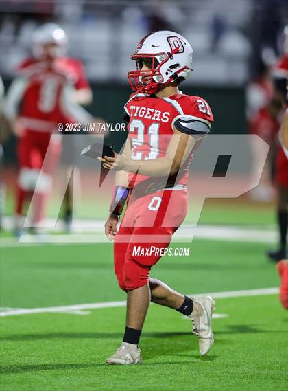 Thumbnail 2 in Richland Springs vs Oglesby (UIL 1A State Semi-Finals) photogallery.