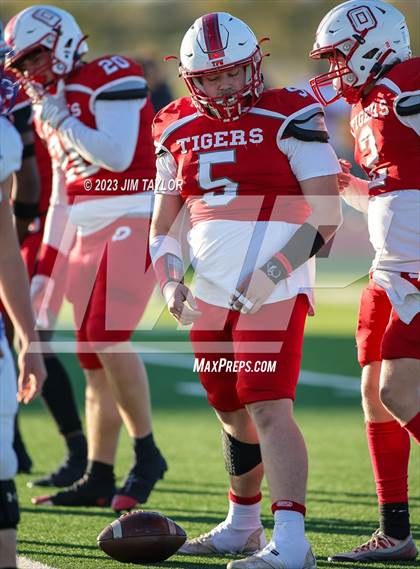 Thumbnail 3 in Richland Springs vs Oglesby (UIL 1A State Semi-Finals) photogallery.
