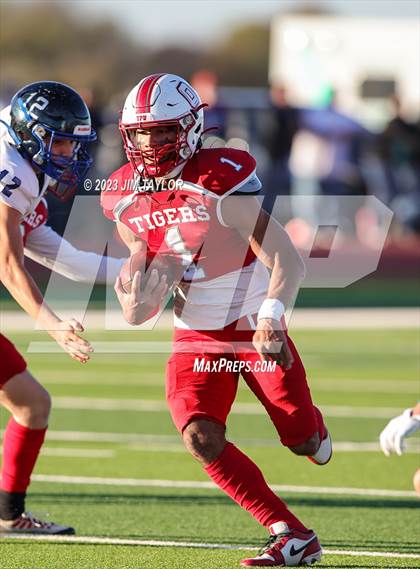 Thumbnail 1 in Richland Springs vs Oglesby (UIL 1A State Semi-Finals) photogallery.