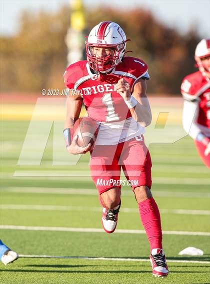 Thumbnail 3 in Richland Springs vs Oglesby (UIL 1A State Semi-Finals) photogallery.