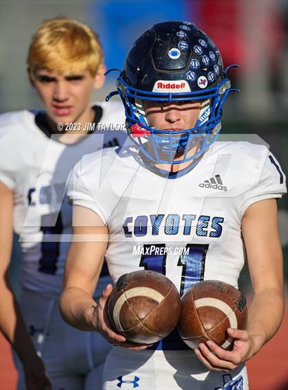 Thumbnail 1 in Richland Springs vs Oglesby (UIL 1A State Semi-Finals) photogallery.