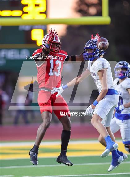 Thumbnail 1 in Richland Springs vs Oglesby (UIL 1A State Semi-Finals) photogallery.
