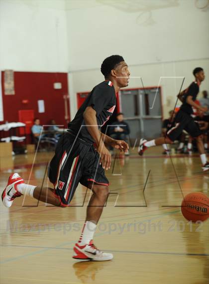 Thumbnail 3 in Westchester vs. O'Dea(MaxPreps Holiday Classic) photogallery.
