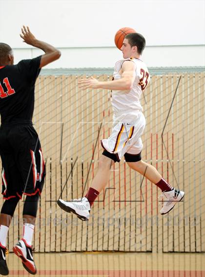 Thumbnail 3 in Westchester vs. O'Dea(MaxPreps Holiday Classic) photogallery.