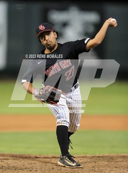 Thumbnail 2 in Franklin vs South Gate (CIF LACS Div 2 Final) photogallery.