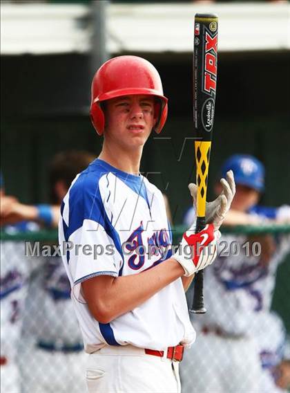 Thumbnail 2 in Bishop Dunne vs Trinity Christian photogallery.