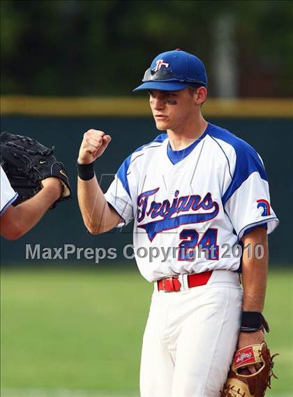 Thumbnail 3 in Bishop Dunne vs Trinity Christian photogallery.