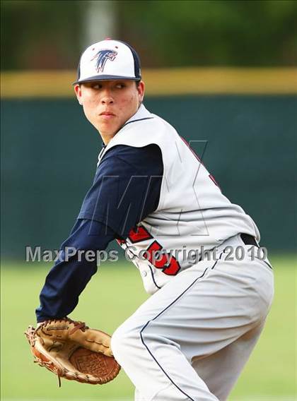 Thumbnail 3 in Bishop Dunne vs Trinity Christian photogallery.