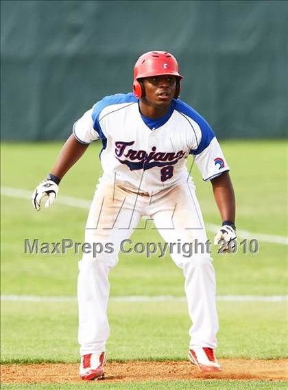 Thumbnail 2 in Bishop Dunne vs Trinity Christian photogallery.