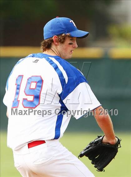 Thumbnail 1 in Bishop Dunne vs Trinity Christian photogallery.