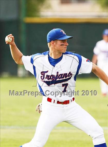 Thumbnail 3 in Bishop Dunne vs Trinity Christian photogallery.