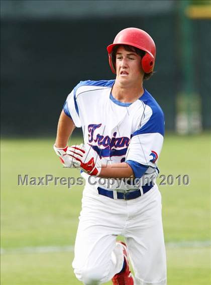 Thumbnail 3 in Bishop Dunne vs Trinity Christian photogallery.