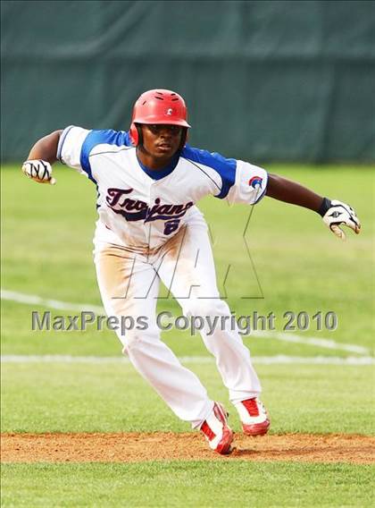 Thumbnail 3 in Bishop Dunne vs Trinity Christian photogallery.