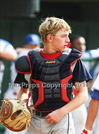 Thumbnail 3 in Bishop Dunne vs Trinity Christian photogallery.